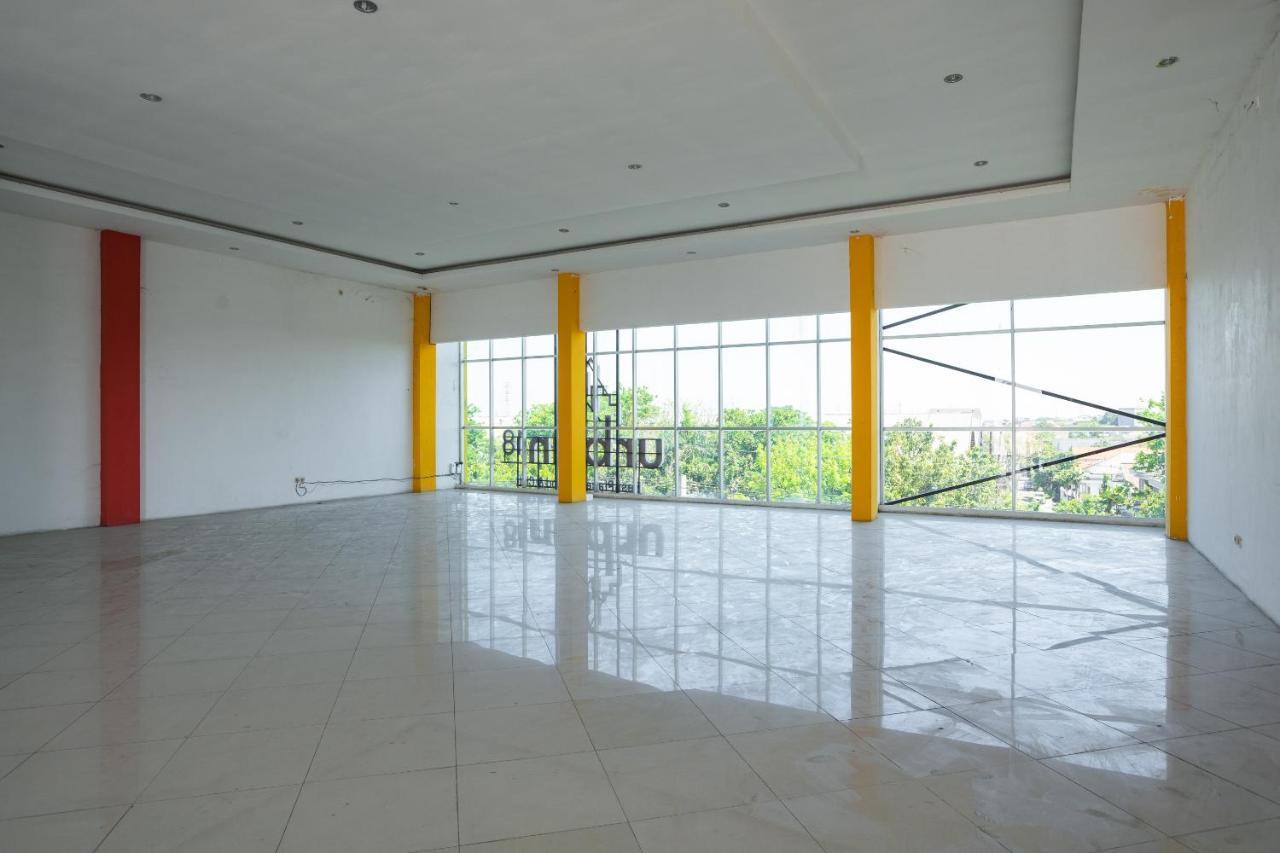 Готель Oyo Flagship 1575 Urban 18 Сурабая Екстер'єр фото
