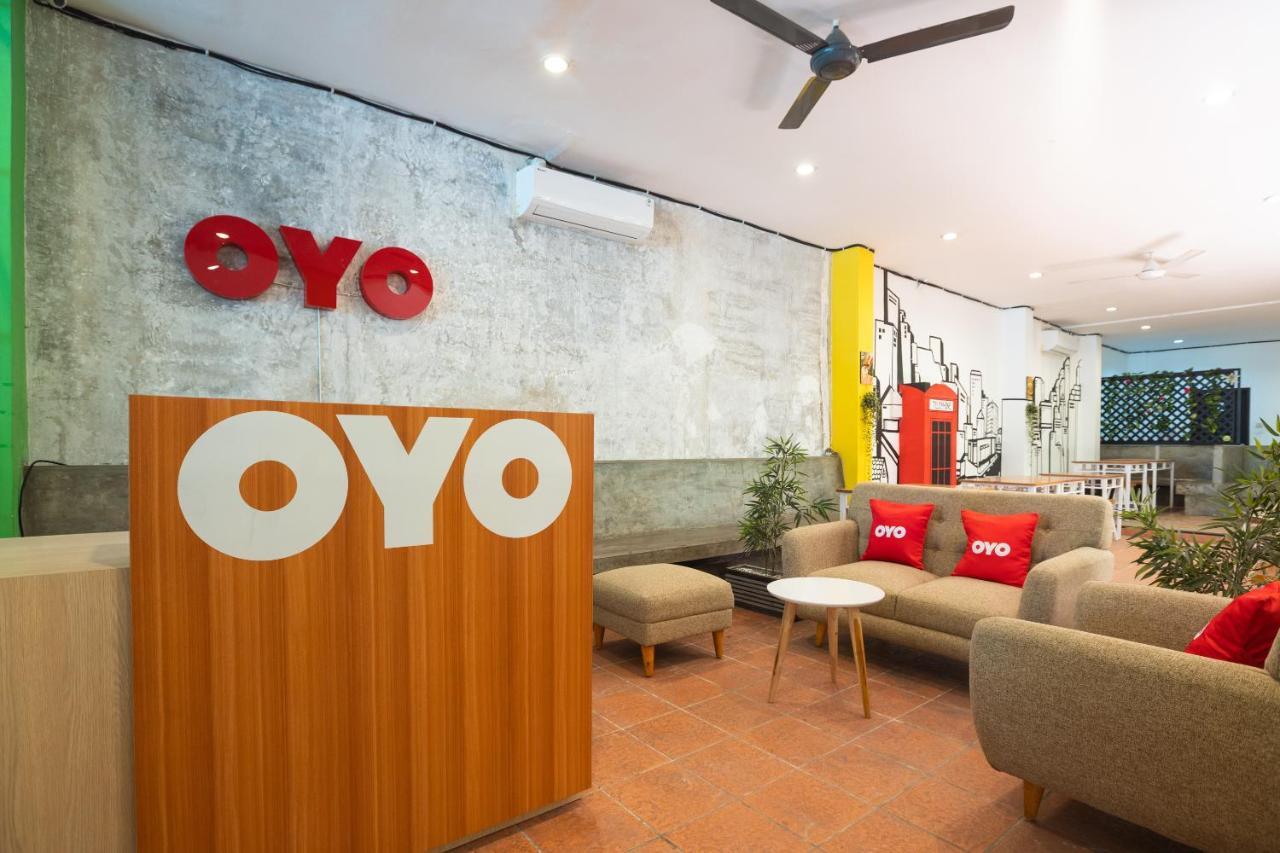 Готель Oyo Flagship 1575 Urban 18 Сурабая Екстер'єр фото